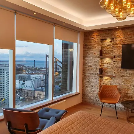 Appartement Skyview - Breathtaking Views From Bed And From Jacuzzi. Center Skyscraper Upper Floors