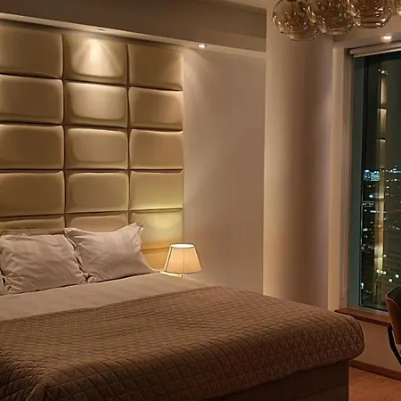 Skyview Luxury - Breathtaking Views From Bed & From Jacuzzi, Center Skyscraper Upper Floors * Tallin