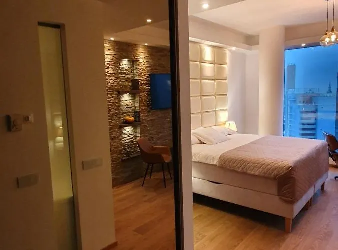 Skyview - Breathtaking Views From Bed And From Jacuzzi. Center Skyscraper Upper Floors * Tallinn