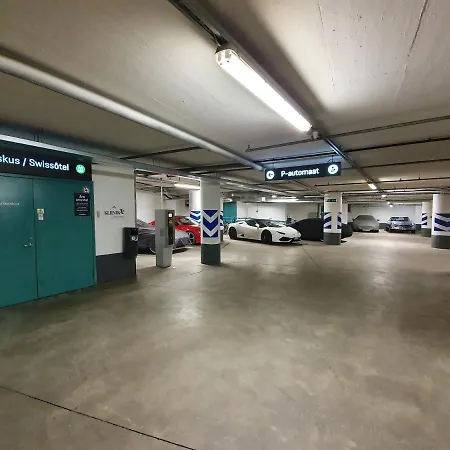 Skyview - Breathtaking Views From Bed And From Jacuzzi. Center Skyscraper Upper Floors * 塔林