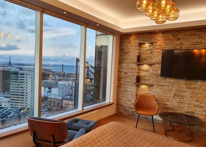 Skyview - Breathtaking Views From Bed And From Jacuzzi. Center Skyscraper Upper Floors 公寓 塔林